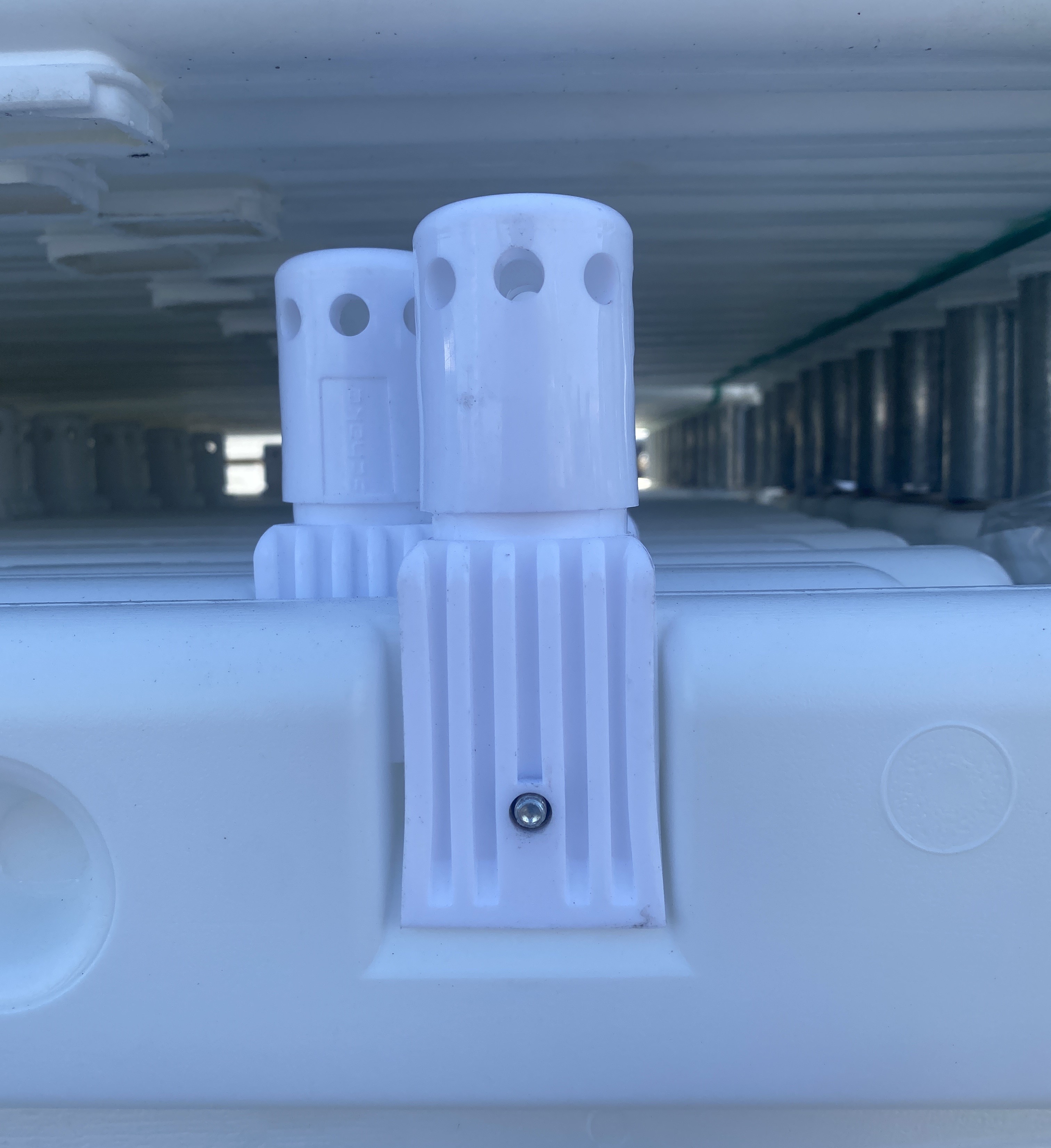 EURO2 Absperrschrankengitter 2,00m Typ Nox Light,_x000D_ aus Kunststoff _x000D_ mit Schranke ( Folie